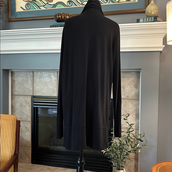 Athleta Black Open Front Cardigan sz Large with pockets and thumb holes. - Picture 7 of 7